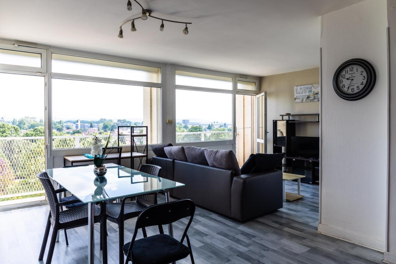 Cap Sud - 53M2- Vue Pyrenees- Hypercentre-Parking -Wifi Fibre Appartement Tarbes Buitenkant foto